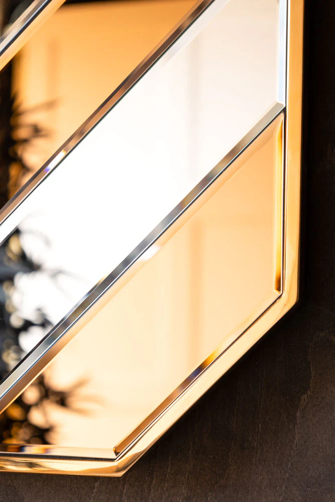 70s-Inspired Copper Wall Mirror - Image 3