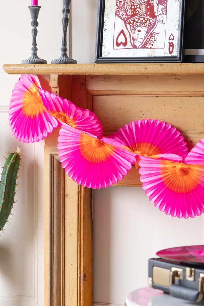 Beautiful Handcrafted Classic Paper Garland in Pink & Orange - Image 3