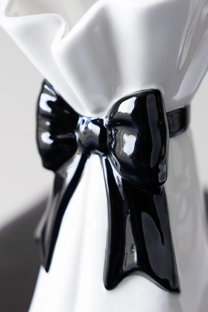Black Bow Flower Vase - Image 2