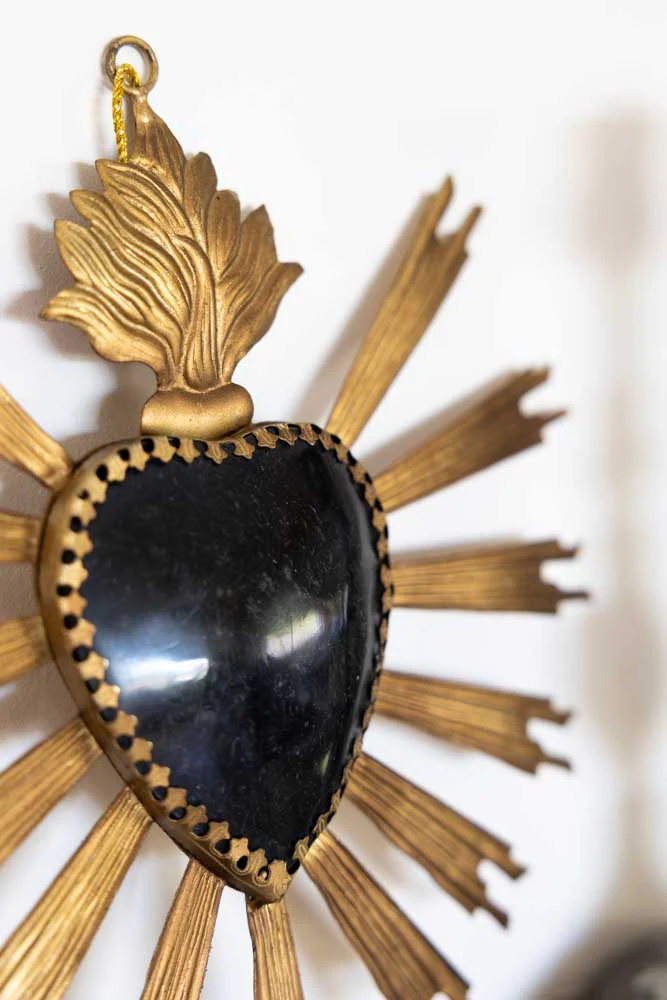 Black & Gold Sacred Heart Hanging Ornament - Image 6