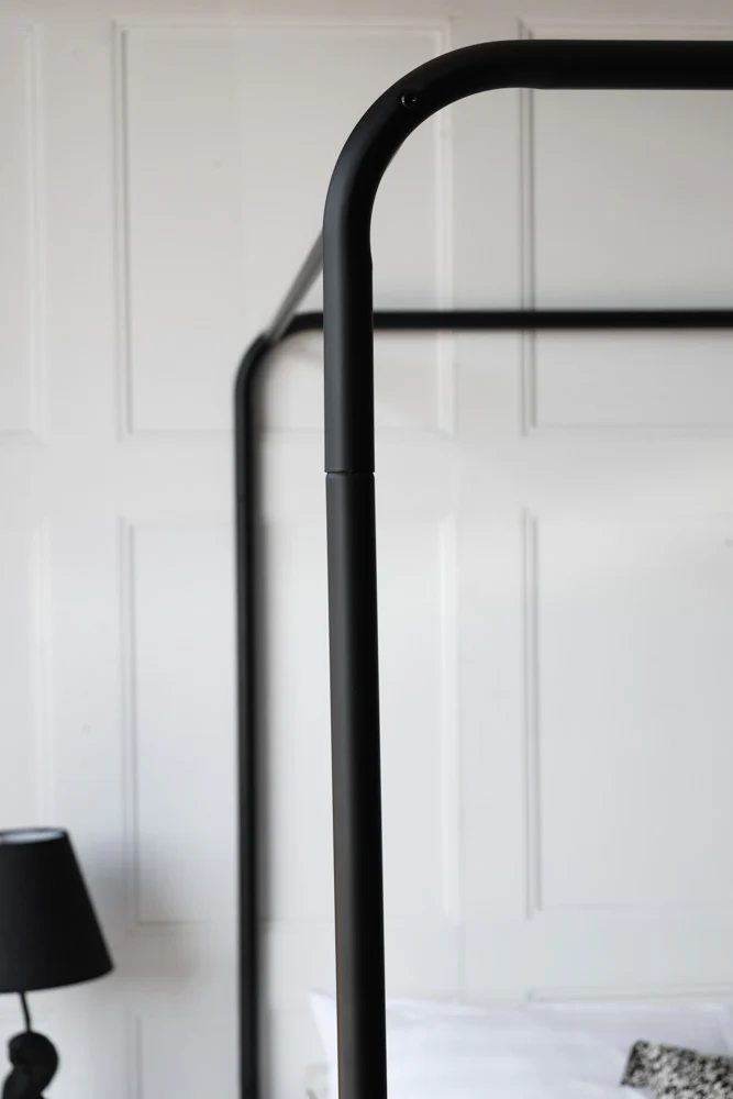 Black Metal Four-Poster Bed - King Size - Image 3