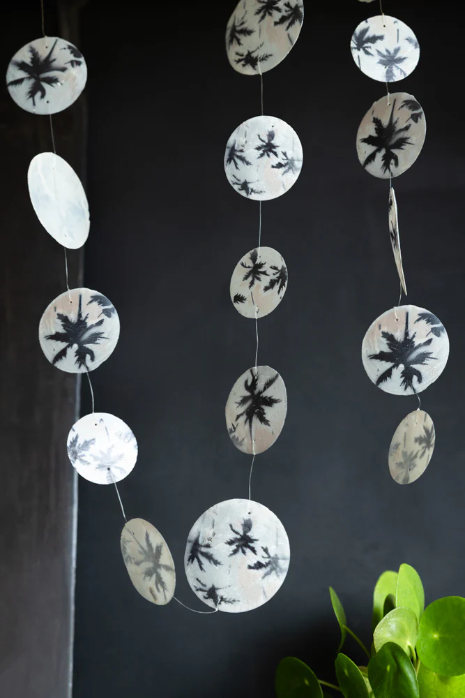 Capiz Palm Print Shell Garland