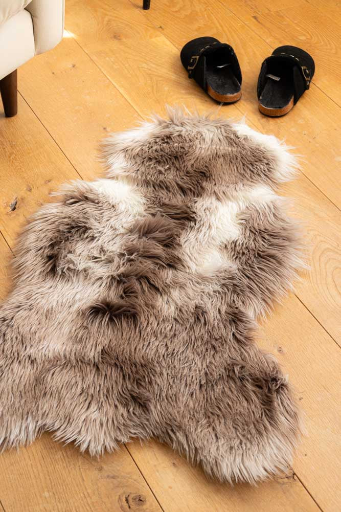 Faux Sheepskin Rug in White & Walnut - Image 4