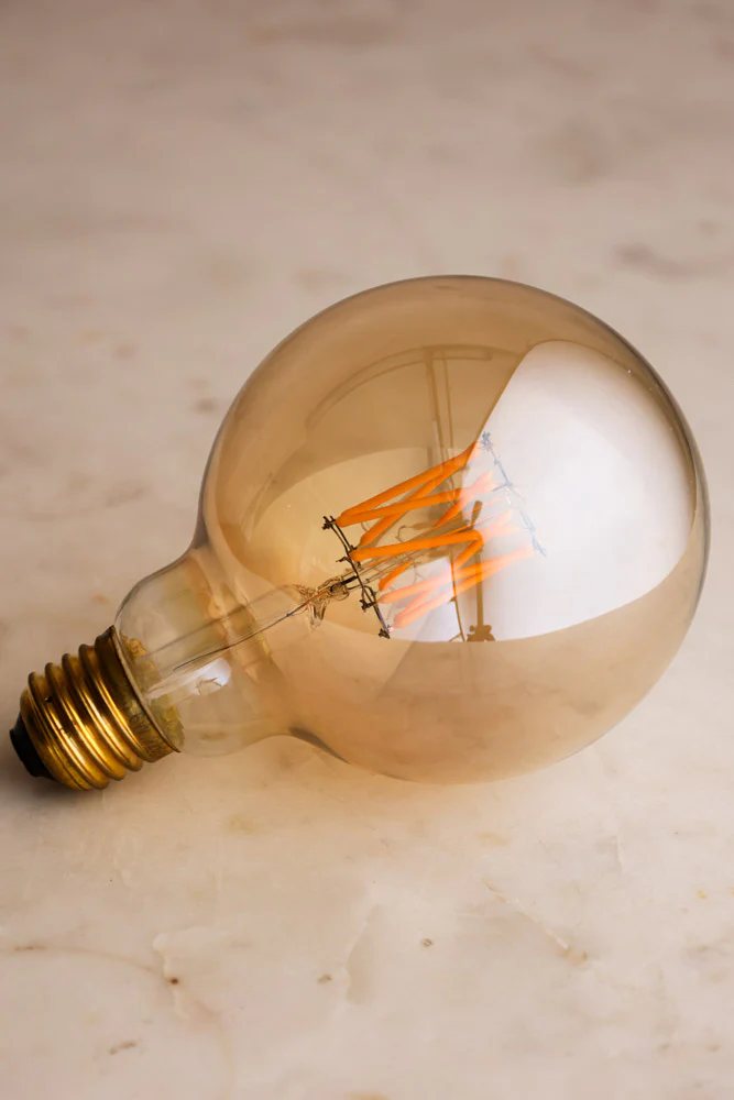 Globe E27 6W Amber LED Light Bulb