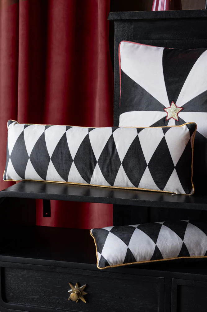 Gold Embroidered Peep Show Cushion - Image 2