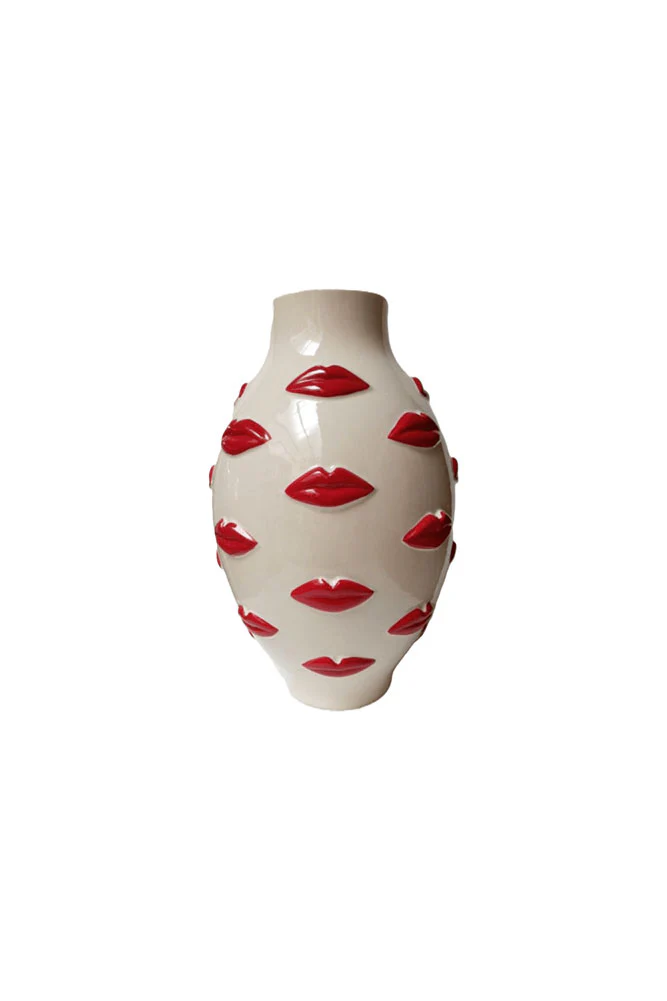 Large Red Kiss Me Lips Flower Vase - Image 9