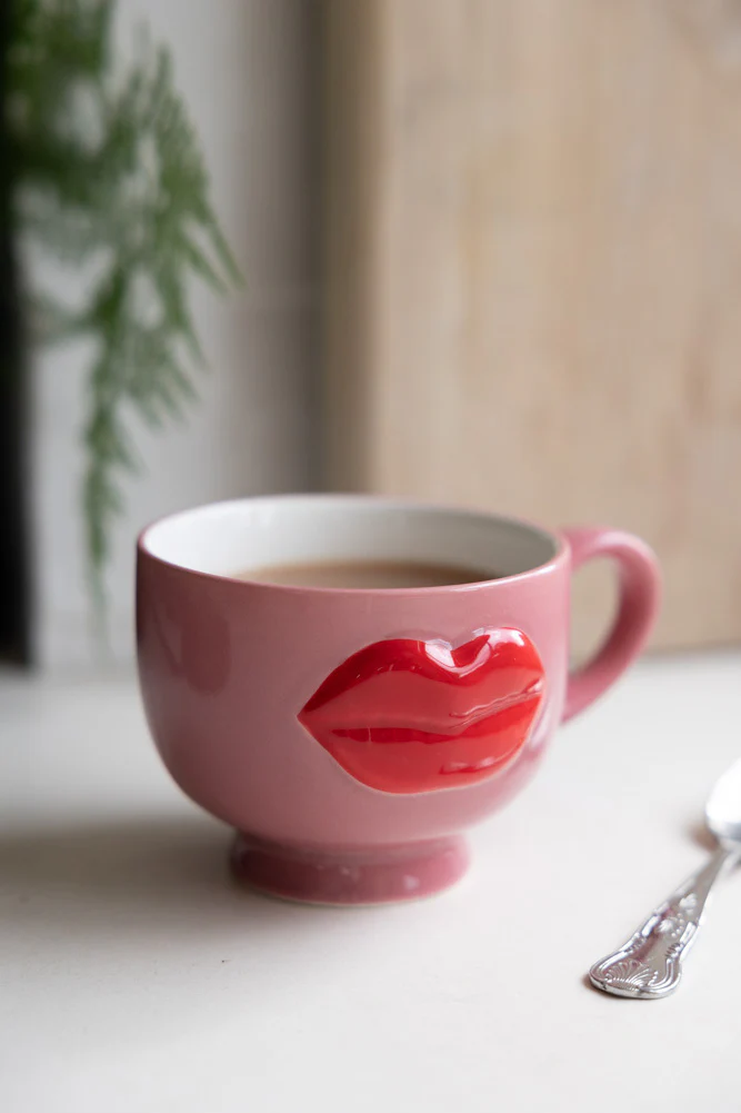 Luscious Red Lips Mug - Image 3