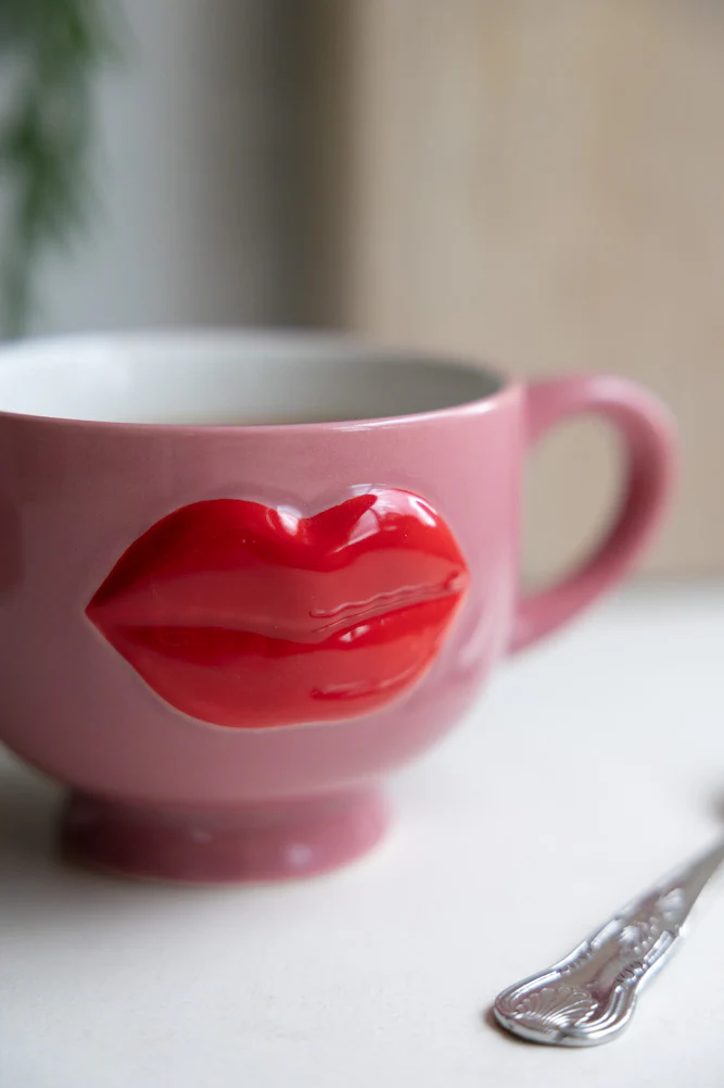 Luscious Red Lips Mug - Image 5