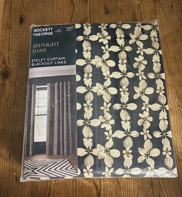 Midnight Daisy Print Blackout Lined Pair of Curtains W117cm x D183cm - SECONDS - Image 2
