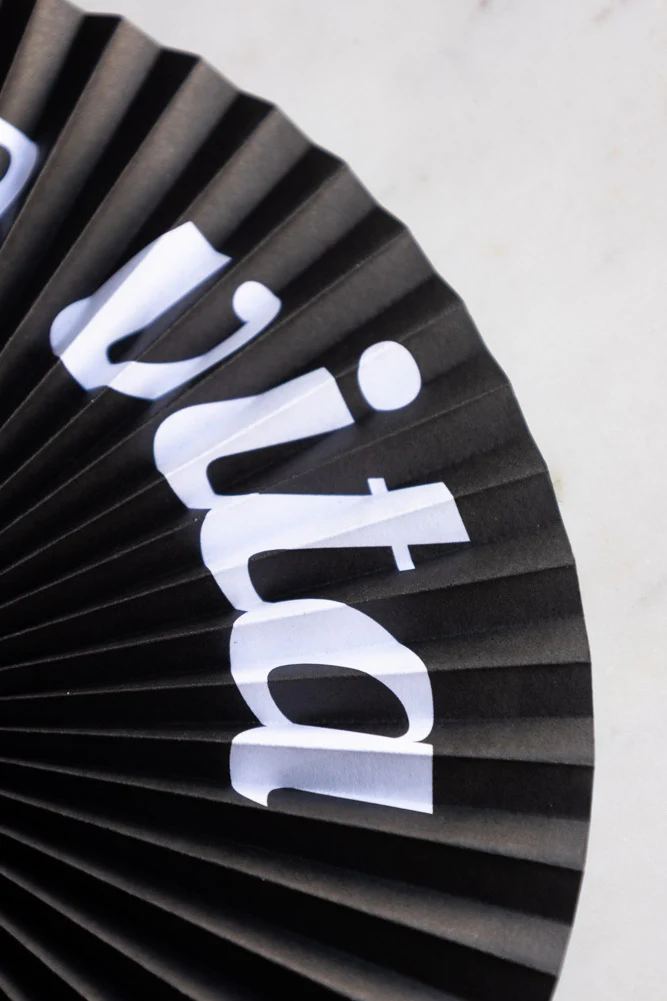 Monochrome La Dolce Vita Hand Held Fan - Image 6