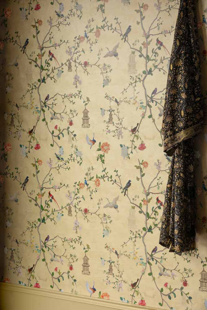 Rockett St George Modern Chinoiserie Antique Gold Wallpaper - Image 4