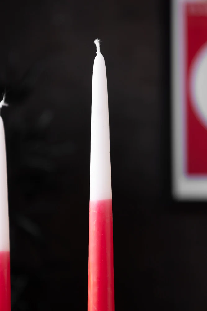 Set Of 2 Ombre Red Dinner Candles - Image 3