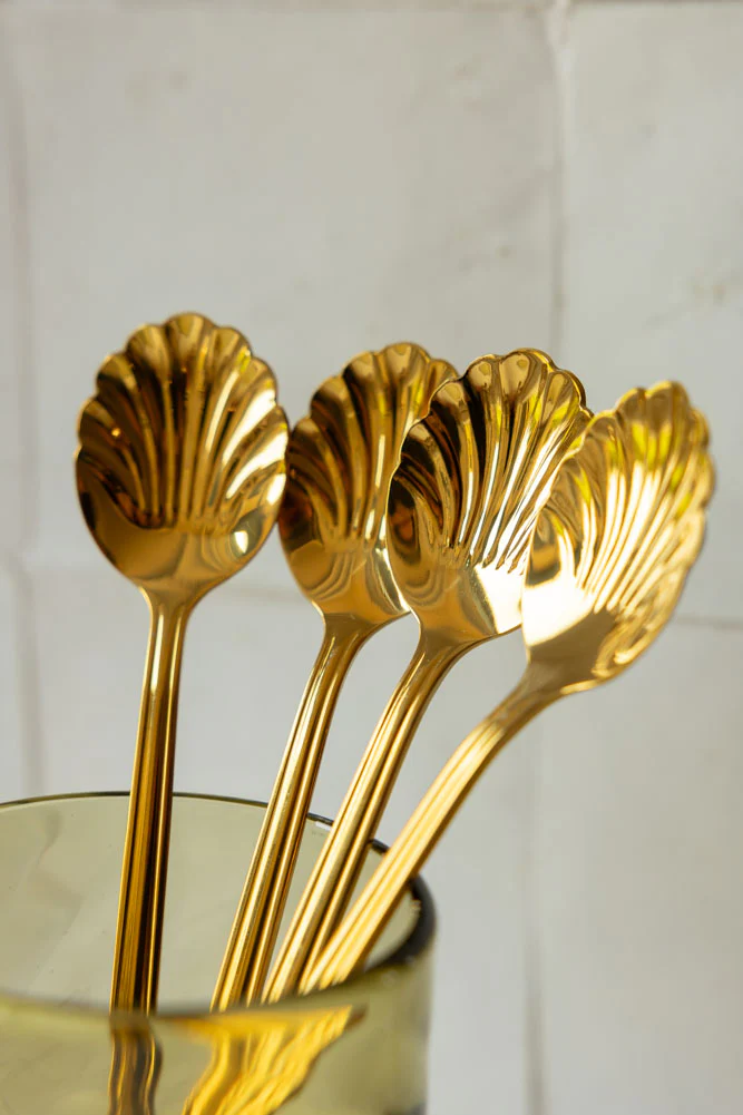 Set of 4 Gold Shell Latte Spoons - Image 4