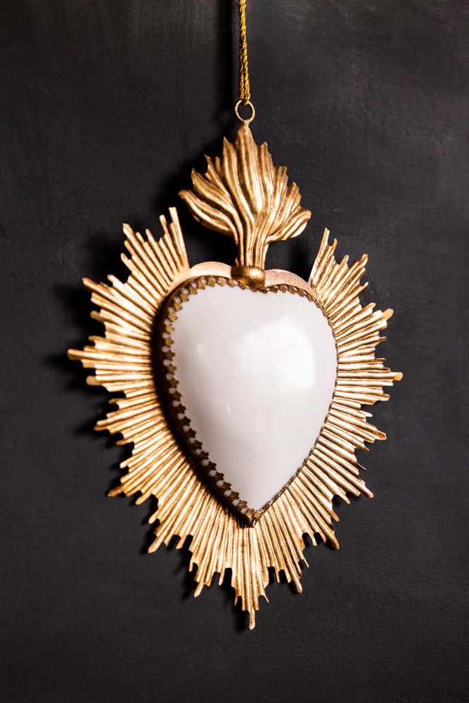 White Milagro Heart Wall Hanging Decoration - Image 4