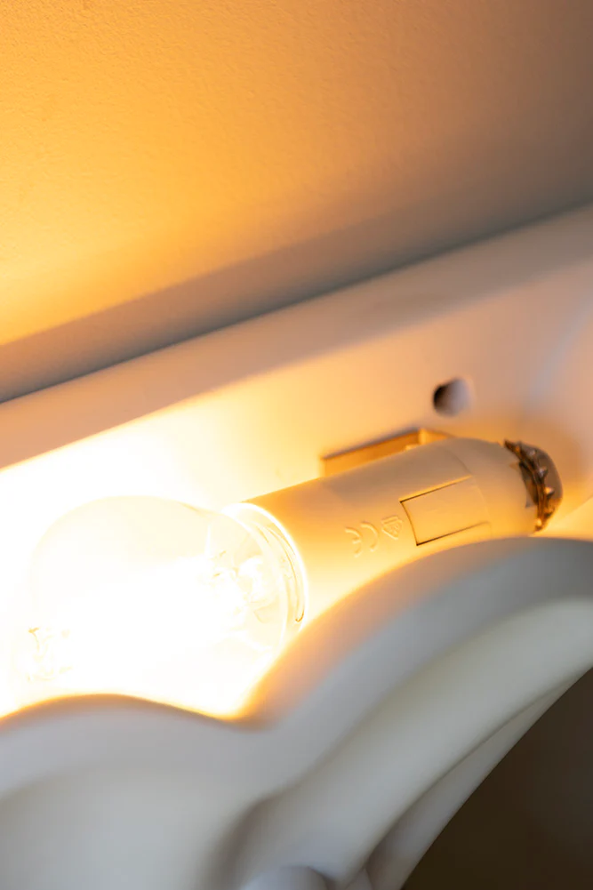 White Scallop Wall Uplighter - SAMPLE - Image 6